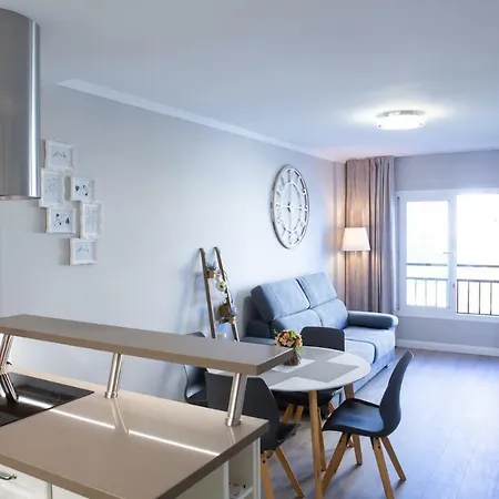 Апартаменты Beachfront In New *