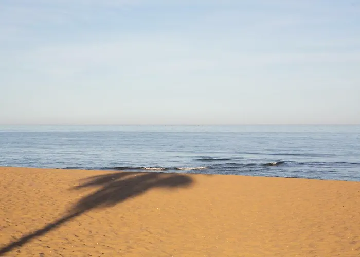 Апартаменти Beachfront In New Фуенхірола