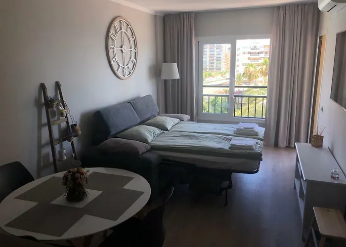 Апартаменти Beachfront In New *